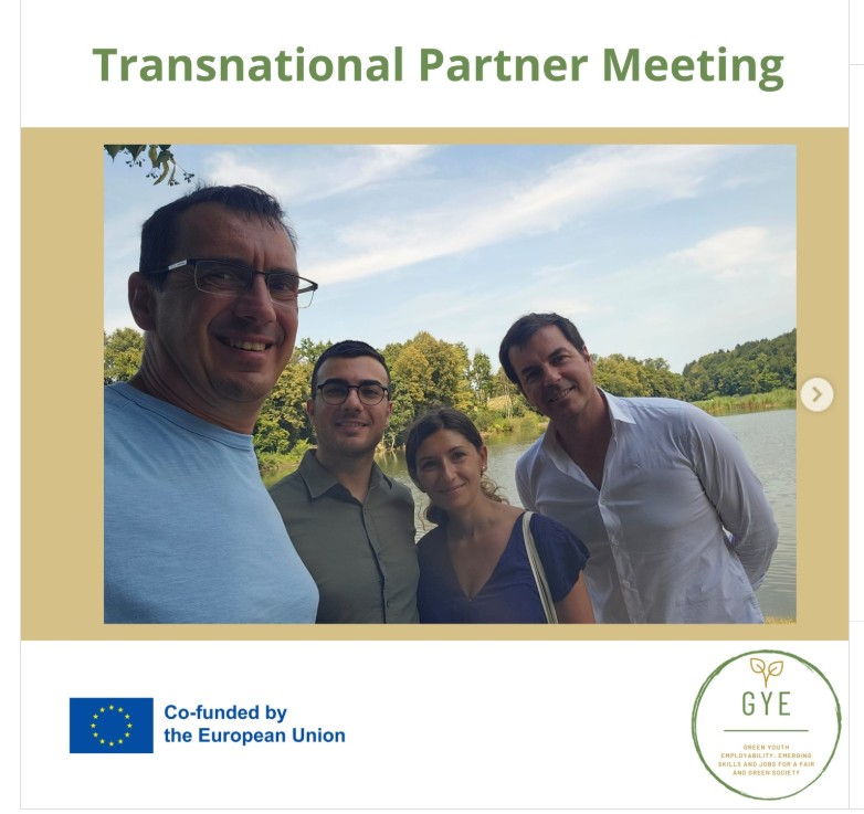 Partnerji projekta Green Youth Employability na srečanju v Sloveniji